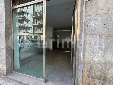 Foto Magazzino in Via Gioacchino Di Marzo 61, Palermo Notarbartolo - Sciuti