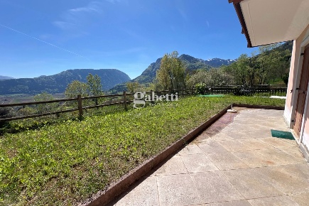 Foto Appartamento in Via Frazione Cavaione 42, Bleggio Superiore di 100 m²