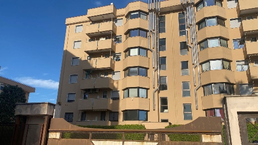 Foto Villa a schiera in Via Michelangelo 151, Aversa di 330 m² con 5 locali
