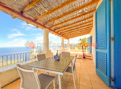 Foto Casa indipendente in Contrada Cappero snc, Lipari Pianoconte di 130 m²