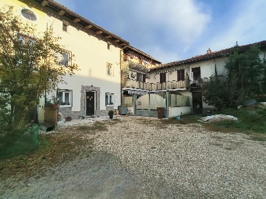 Foto Appartamento a Montà con 5 locali in vendita