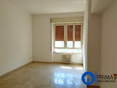 Foto Appartamento a Terni Centro Storico di 100 m² con 4 locali in affitto