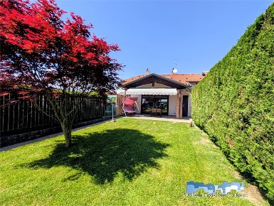 Foto Villa unifamiliare in Borgata Scarione, Pavone Canavese di 136 m²