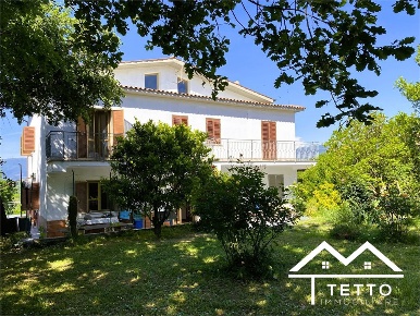 Foto Villa unifamiliare in Contrada Montegiove, Forano Centro di 423 m²