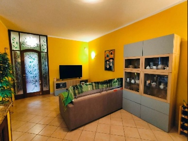 Foto Appartamento a Carrara Fontia, Fossola, Fossone di 100 m² con 4 locali