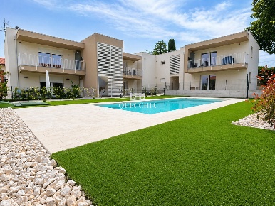 Foto Appartamento in Via San Francesco, Peschiera del Garda di 103 m²