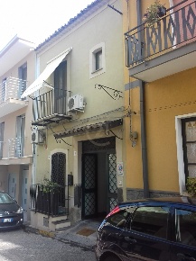 Foto Casa indipendente a Misterbianco Centro di 70 m² con 2 locali