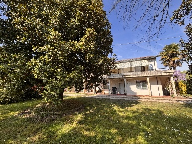 Foto Villa singola in Via Vittorio Veneto, Grisignano di Zocco Centro