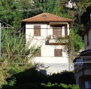 Foto Villa unifamiliare in Piazza Guglielmo Marconi 28, Sant'Olcese