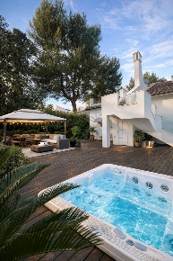 Foto Villa unifamiliare in Via Mare Verde 41, Numana Marcelli di 350 m²