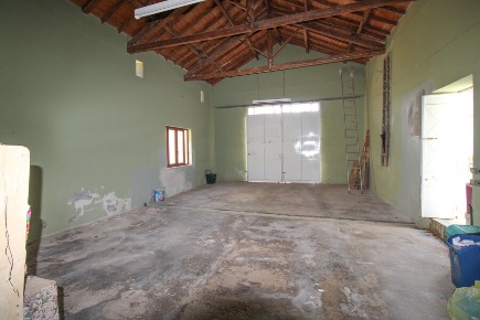 Foto Magazzino a Monserrato di 66 m² con 1 locali in vendita