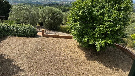 Foto Casale a Capraia e Limite di 140 m² con 6 locali in vendita