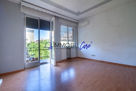 Foto Appartamento a Livorno Calzabigi di 115 m² con 5 locali in vendita