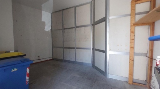 Foto Magazzino a Lastra a Signa Centro di 15 m² con 1 locali in affitto