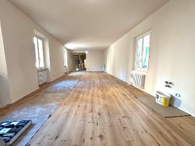 Foto Appartamento a Lucca Piazza Napoleone - San Michele di 190 m²