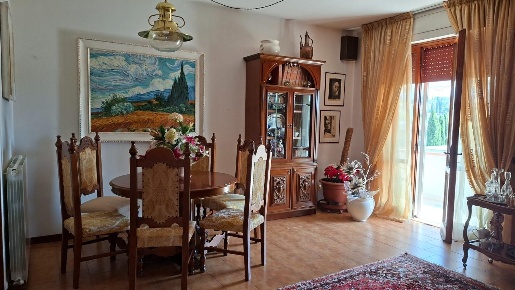Foto Appartamento a Peccioli Centro di 140 m² con 5 locali in vendita
