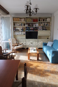 Foto Appartamento a Camaiore Lido di Camaiore di 77 m² con 6 locali