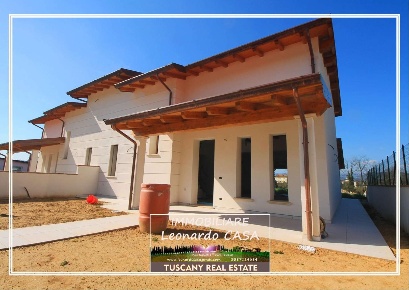 Foto Villa bifamiliare a Vinci di 150 m² con 6 locali in vendita