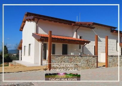Foto Villa bifamiliare a Vinci di 150 m² con 6 locali in vendita