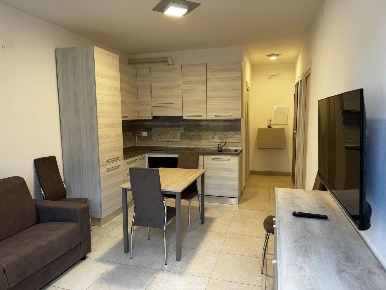 Foto Appartamento a Massa Centro di 80 m² con 4 locali in affitto