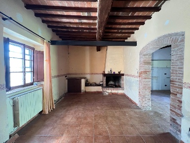 Foto Casa indipendente a Collesalvetti di 160 m² con 5 locali in vendita