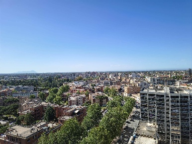 Foto Appartamento a Latina Centro Storico di 75 m² con 3 locali in vendita