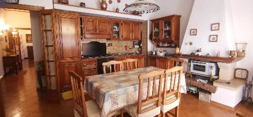 Foto Appartamento a Chianciano Terme Centro di 114 m² con 5 locali