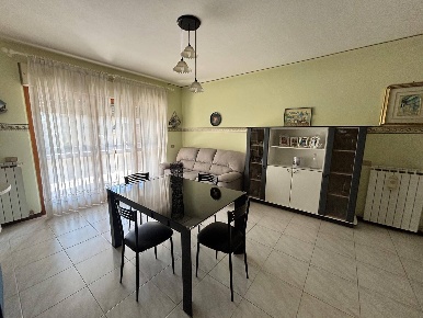Foto Appartamento in PIAZZA SAN FERDINANDO MASSEI, Teramo di 106 m²