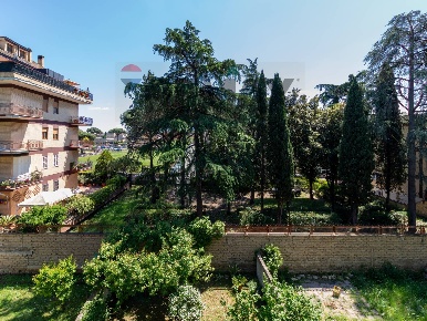 Foto Appartamento in via Galopini 11, Roma Borghesiana di 71 m² in vendita