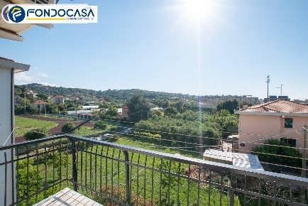 Foto Appartamento a Albisola Superiore Centro di 112 m² con 4 locali