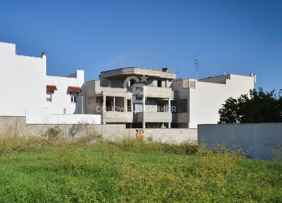 Foto Villa unifamiliare in via Romagna, Galatina Centro di 350 m²