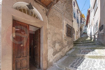 Foto Rustico in Via Roma 15, Monte San Giovanni Campano Centro di 190 m²