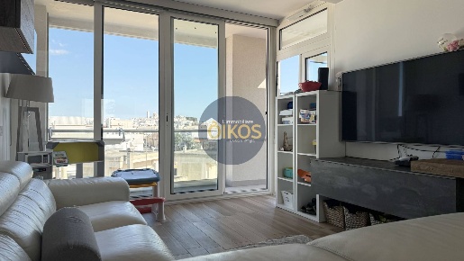 Foto Appartamento in Via Giuseppe Prezzolini, Locorotondo di 114 m²