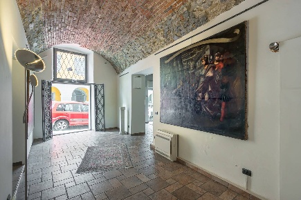 Foto Locale commerciale in via San Tomaso 41, Bergamo Corridoni di 54 m²