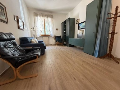 Foto Appartamento in via Oberdan 100, Viareggio Torre del Lago di 62 m²
