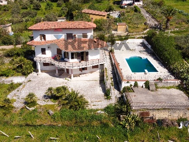 Foto Villa unifamiliare in CONTRADA MANCUSI snc, Villafrati di 288 m²
