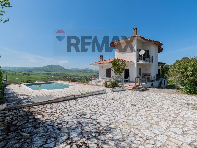 Foto Villa unifamiliare in CONTRADA MANCUSI snc, Villafrati di 288 m²