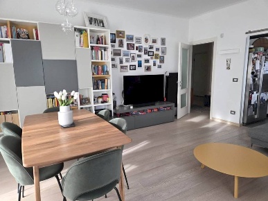Foto Appartamento in via Ippolito Nievo 24, Sesto San Giovanni di 140 m²