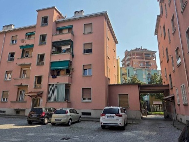 Foto Appartamento in viale MATTEOTTI 325, Sesto San Giovanni di 66 m²