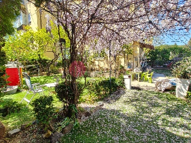 Foto Appartamento in Via Piemonte 54, Livorno di 90 m² con 4 locali
