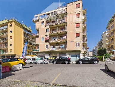 Foto Appartamento in Via Giovanni Arcangeli, Roma Centocelle di 130 m²