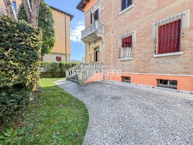 Foto Case semi ndipendenti in via c. al molino, Ravenna di 178 m²