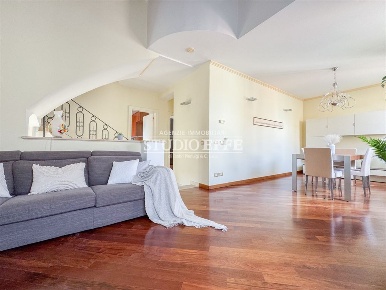 Foto Case semi ndipendenti in via c. al molino, Ravenna di 178 m²