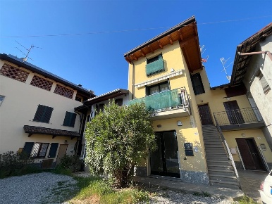 Foto Appartamento in Piazza Cavour, Meda di 65 m² con 2 locali in vendita