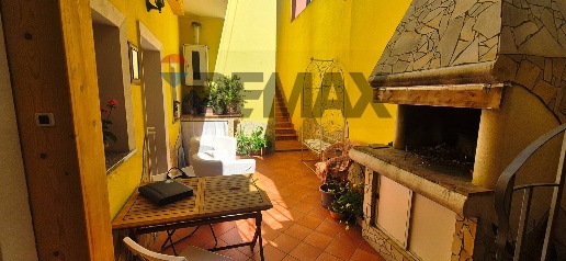 Foto Appartamento a Quartu Sant'Elena Quartu di 130 m² con 4 locali