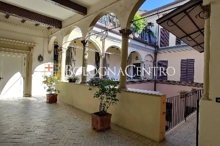 Foto Appartamento in Via Sant'Alò, Bologna Centro Storico di 42 m²