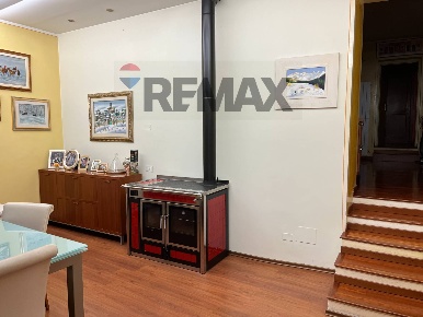 Foto Villa unifamiliare in LOC. LA CROCE 5, Trevi Centro di 459 m²
