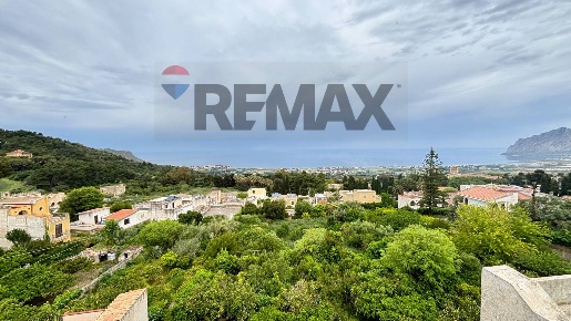 Foto Casa indipendente in Via vespri 347, Valderice Centro di 450 m²