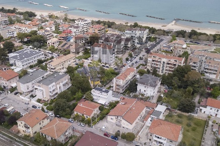 Foto Appartamento in Via Italo De Sanctis 43, Pescara di 95 m² con 4 locali