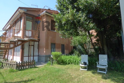 Foto Appartamento in Via alla Rocca, Laveno-Mombello Laveno di 70 m²